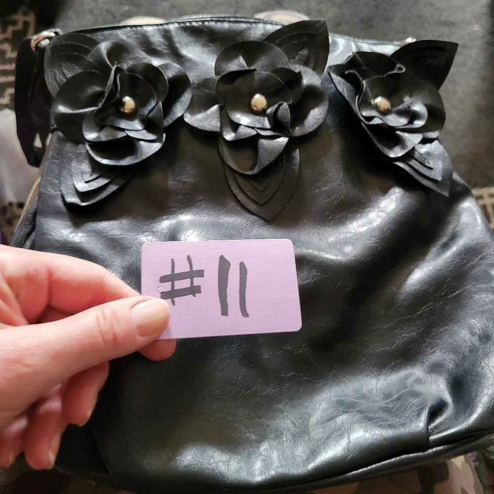 Nicole Miller shoulder bag cute details flowers pvc black